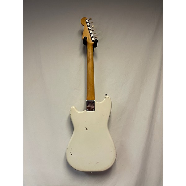 Vintage 1963 Fender Duo Sonic Olympic White Solid Body Electric Guitar