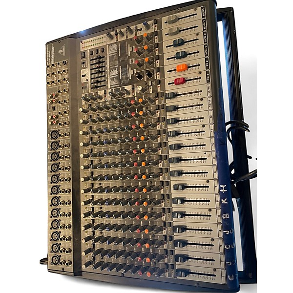 Used Behringer PMP6000 Powered Mixer