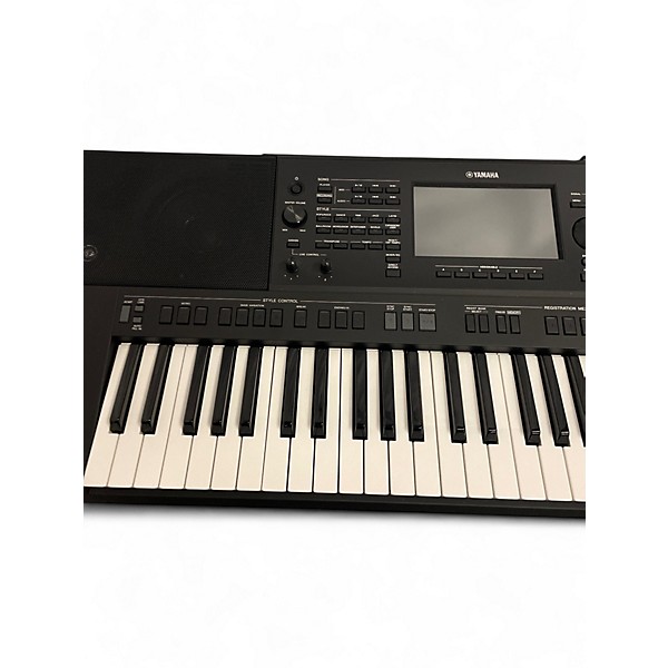 Used Yamaha psr-sx700 Keyboard Workstation