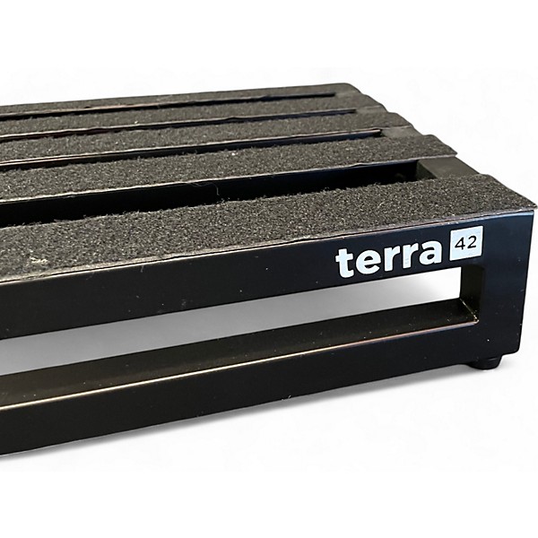 Used Pedaltrain Terra 42 Pedal Board