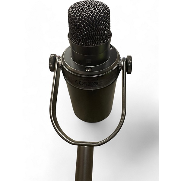 Used Shure mv7 Dynamic Microphone