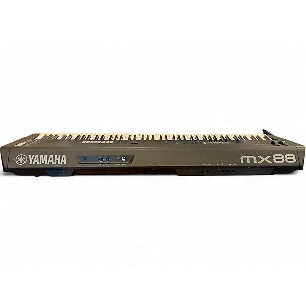 Used Yamaha MX88 Synthesizer