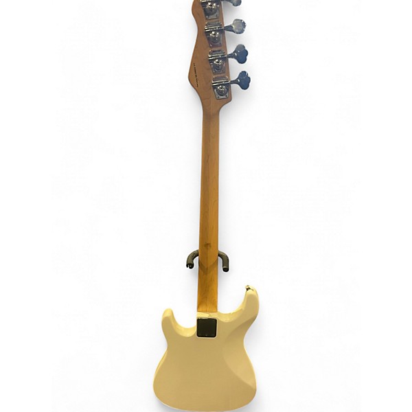 Vintage 1994 Peavey Fury Classic White Electric Bass Guitar