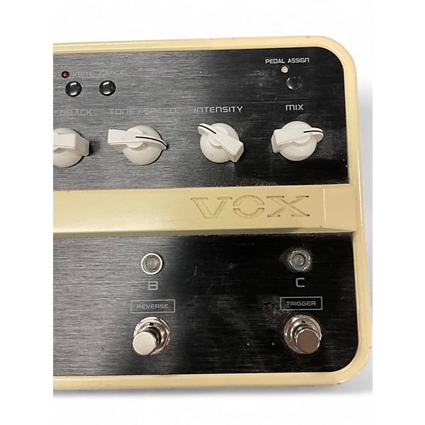 Used VOX DelayLab Effect Pedal