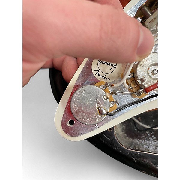 Vintage 1999 Fender American Standard Stratocaster Sunburst Solid Body Electric Guitar