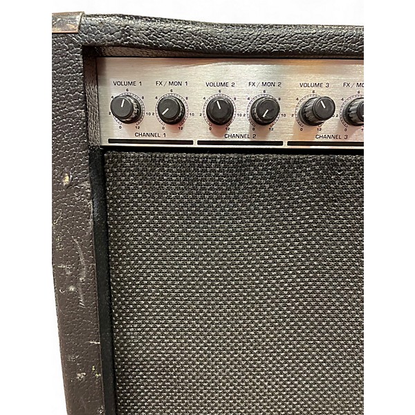Used Behringer KX1200 Keyboard Amp