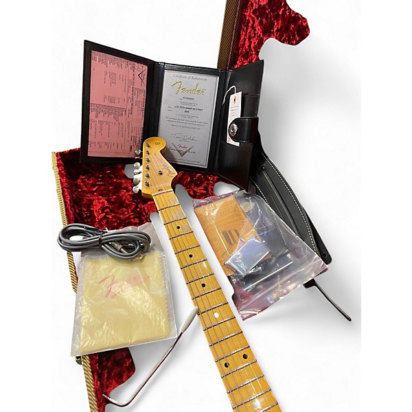 Used Fender Custom Shop 70th Anniversary Relic1954 Stratocaster Journe Wide Fade 2-Color Sunburst Solid Body Electric Guitar