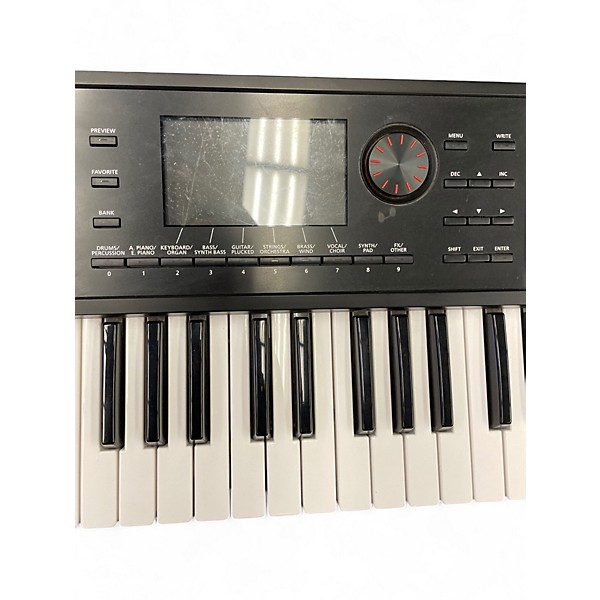 Used Roland Fantom 06 Keyboard Workstation