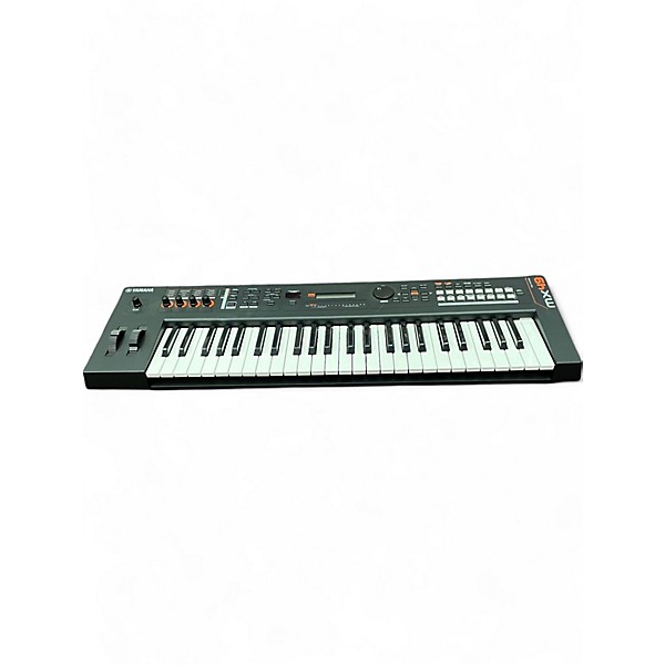 Used Yamaha MX49 49 Key Keyboard Workstation