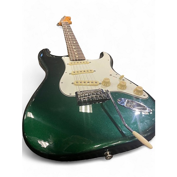 Used Fender PLAYER 2 STRATOCASTER BRITISH RACING GREEN Solid Body Electric Guitar