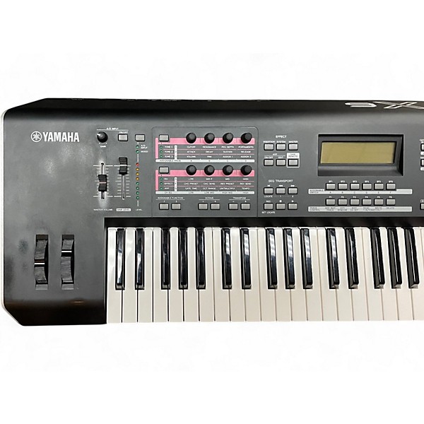 Used Yamaha MOX6 61 Key Keyboard Workstation