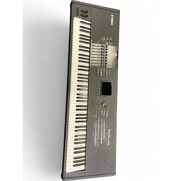Used Yamaha Motif XF8 88 Key Keyboard Workstation