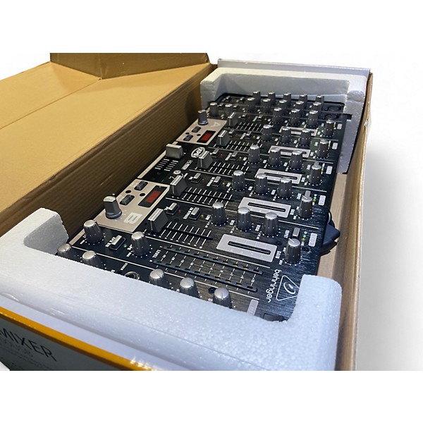 Used Behringer VMX1000 USB Pro DJ Mixer