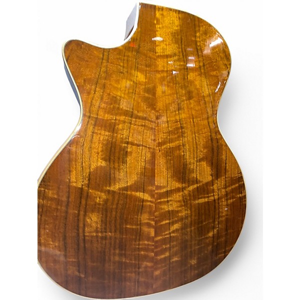 Used Taylor Custom GA Natural Acoustic Guitar