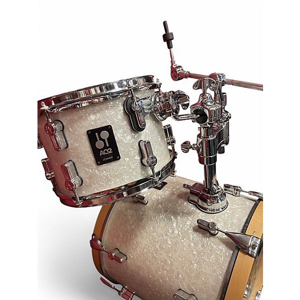 Used SONOR 4 Piece AQ2 SAFARI WHITE MARINE PEARL Drum Kit