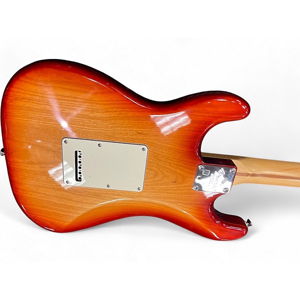 Used Fender Deluxe Stratocaster 2 Color Sunburst Solid Body Electric Guitar