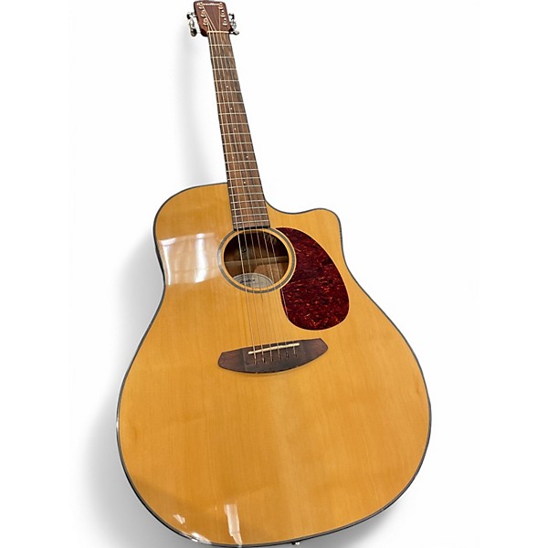 Used Breedlove Discovery Concert Cutaway Natural Acoustic Electric Guitar