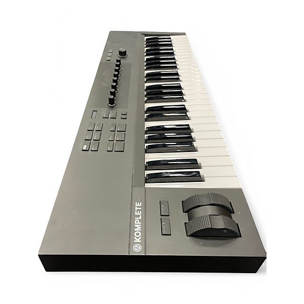 Used Komplete KONTROL A49 MIDI Controller