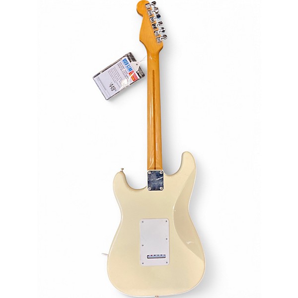 Used Fender Player Stratocaster Left Handed Vintage White Electric Guitar