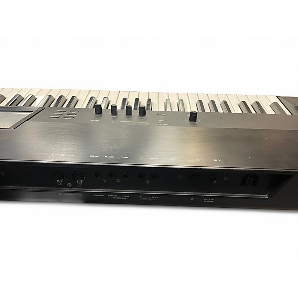 Used KORG Krome 88 Key Keyboard Workstation