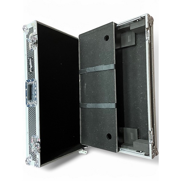 Used Headliner Low Profle Flight Case with Wheels DJ Case