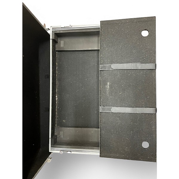 Used Headliner Low Profle Flight Case with Wheels DJ Case