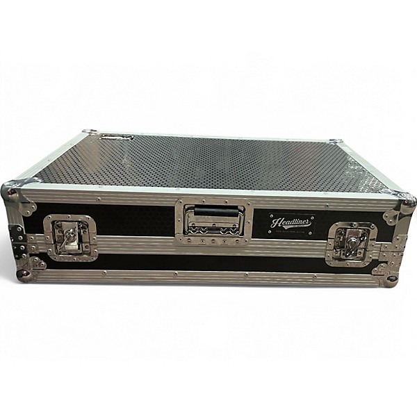 Used Headliner Low Profle Flight Case with Wheels DJ Case