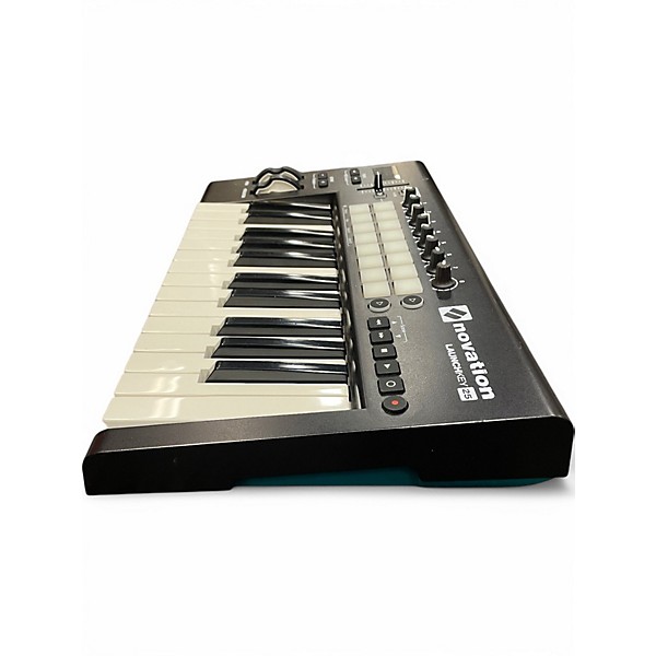 Used Novation Launchkey 25 MK2 MIDI Controller
