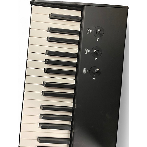 Used 2020s Studiologic SL 88 MIDI Controller