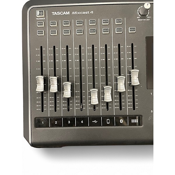 Used TASCAM MIXCAST 4 Audio Interface