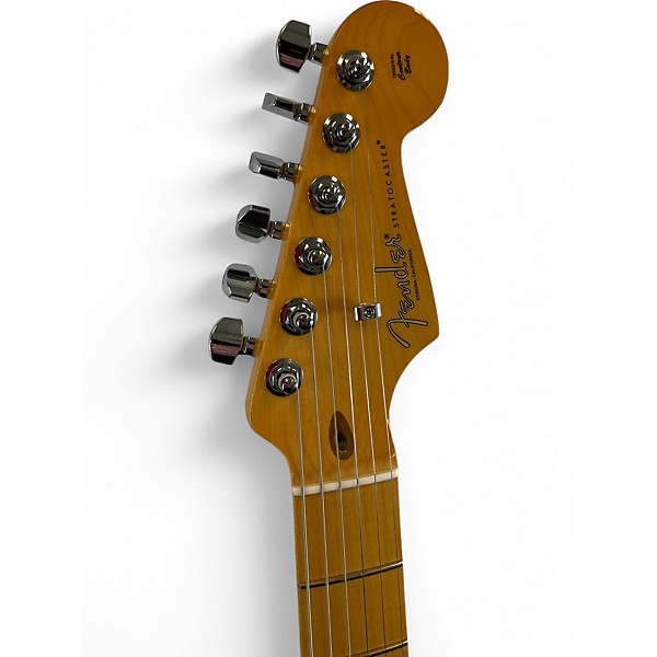 Used Fender American Professional II Stratocaster Classic White Solid Body Electric Guitar