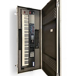 Used Roland FA08 Keyboard Workstation
