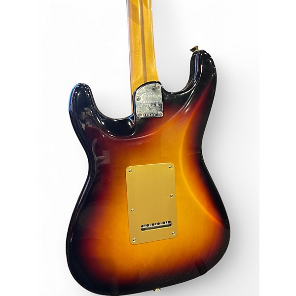 Used Fender AMERICAN ULTRA II STRATOCASTER ULTRABURST Solid Body Electric Guitar