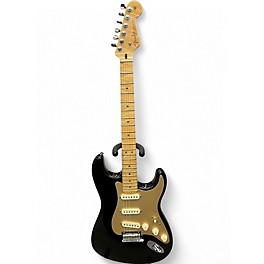 Used 2004 Fender Custom Shop Classic Player Stratocaster Black Solid Body Electric Guitar