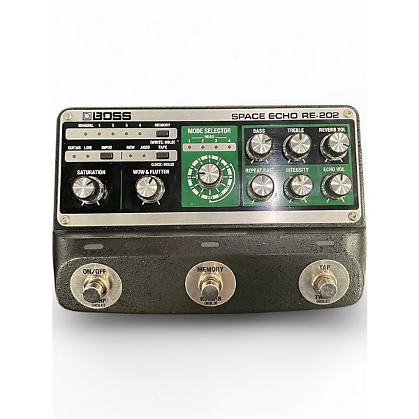 Used BOSS RE-202 Effect Pedal