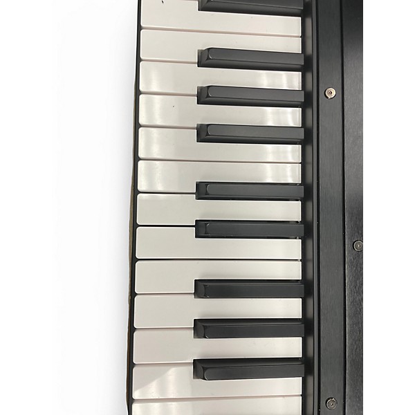 Used Roland jupiter xm Synthesizer