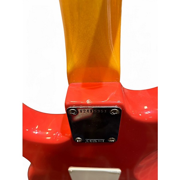 Used Fender VINTAGE II 1961 Stratocaster  VINTAGE RED Solid Body Electric Guitar