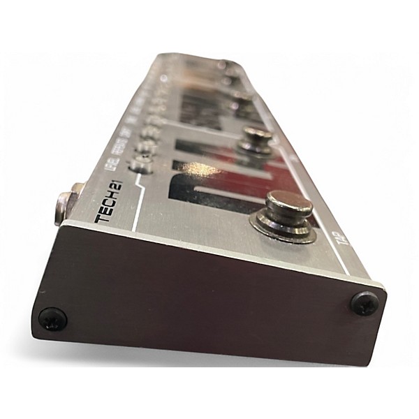 Used Tech 21 Fly Rig 5 SansAmp Effect Processor