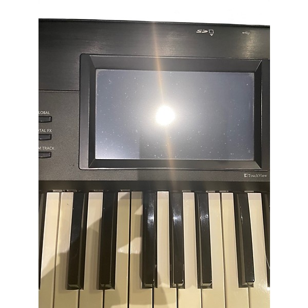 Used KORG Krome 73 Key Keyboard Workstation