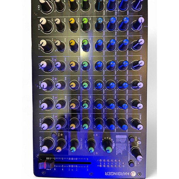 Used Harbinger  LV12 Powered Mixer