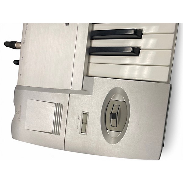 Used KORG Triton Le 76 Key Keyboard Workstation