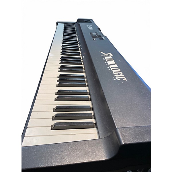 Used Studiologic SL 1100 Keyboard Workstation