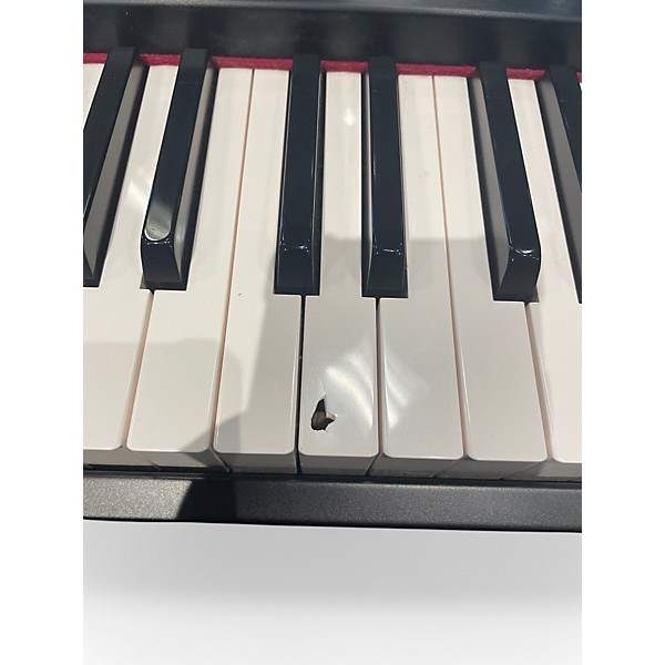 Used Roland RD700SX Keyboard Workstation