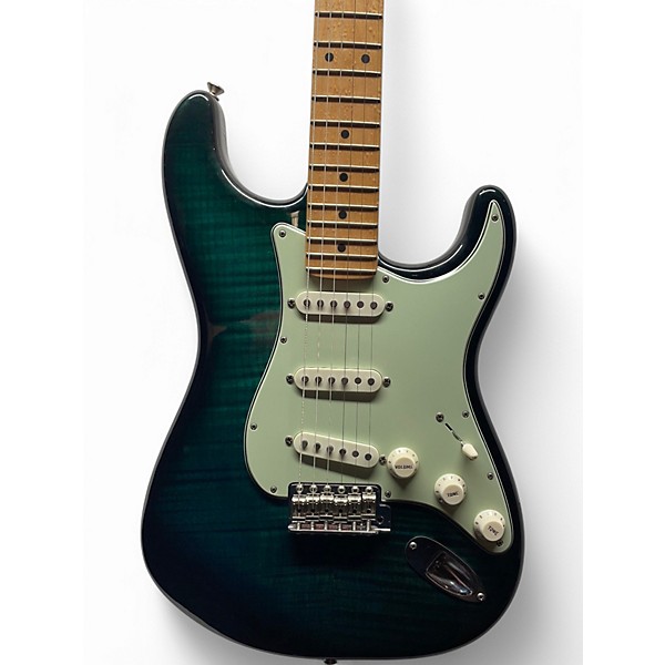 Used Fender Custom Shop FMT NOS Stratocaster  Stained Green Solid Body Electric Guitar