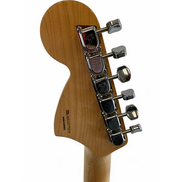 Used Fender Classic Series '70s Stratocaster Natural Solid Body Electric Guitar
