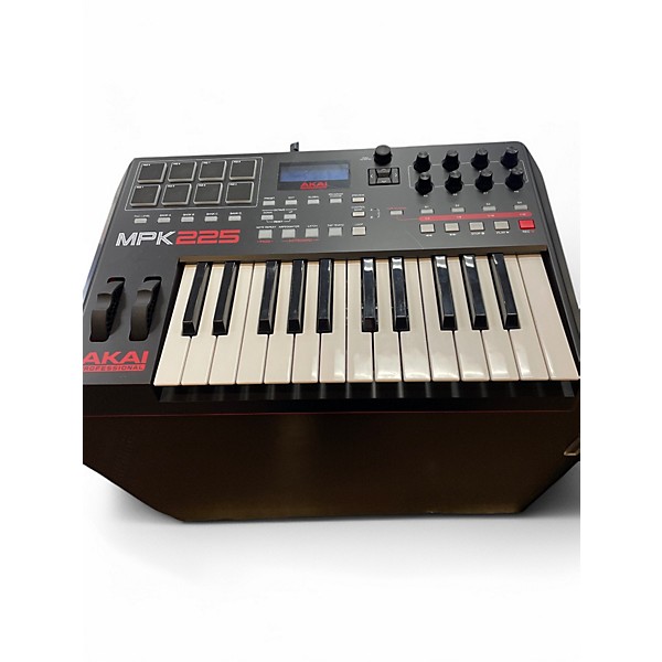 Used Akai Professional MPK225 25-Key MIDI Controller
