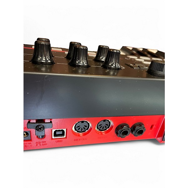 Used Akai Professional MPK225 25-Key MIDI Controller