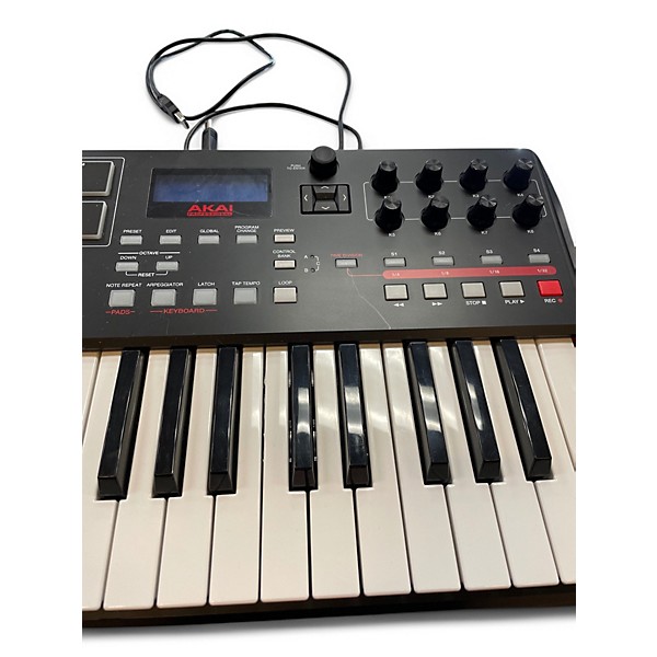 Used Akai Professional MPK225 25-Key MIDI Controller