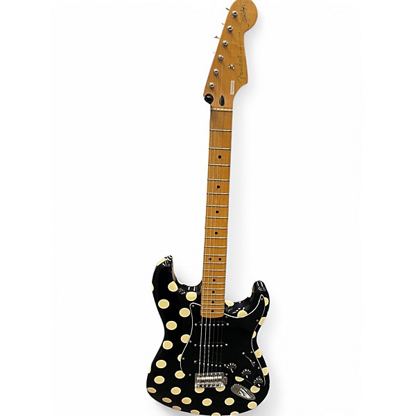 Used 2005 Fender Artist Series Buddy Guy Stratocaster Black and White Solid Body Electric Guitar