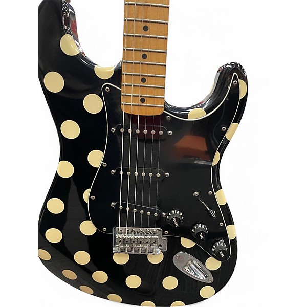 Used 2005 Fender Artist Series Buddy Guy Stratocaster Black and White Solid Body Electric Guitar
